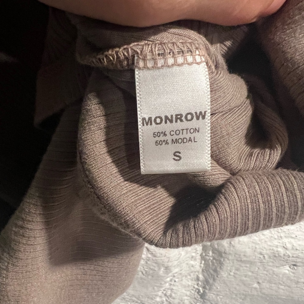 MONROW Ribbed Tee - Picture 3 of 8